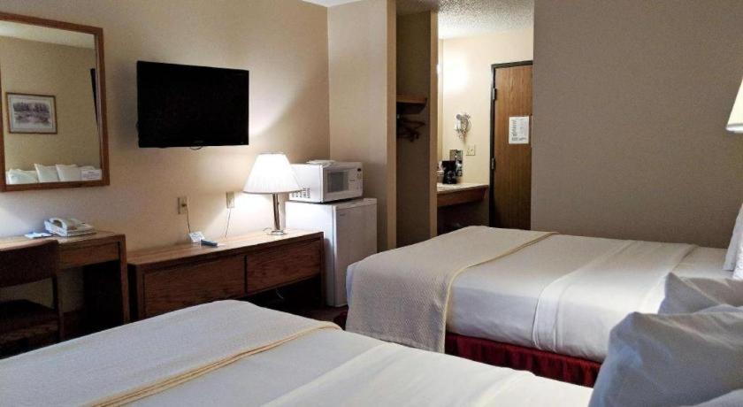 Americas Best Value Inn Torrington Exterior photo