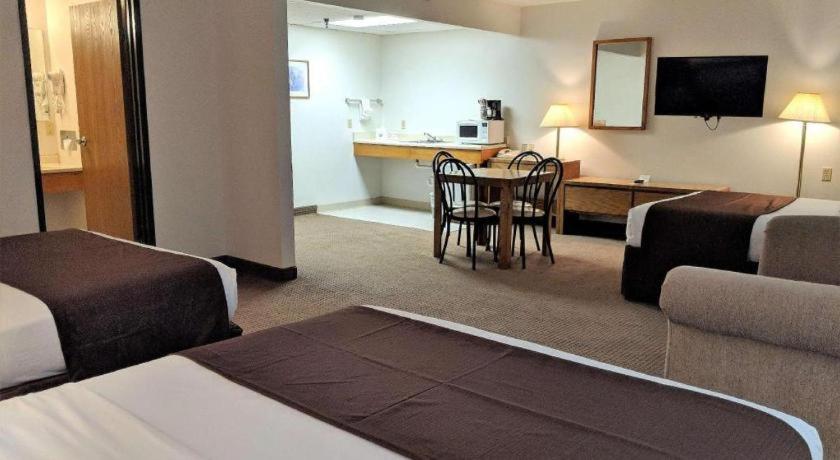 Americas Best Value Inn Torrington Exterior photo