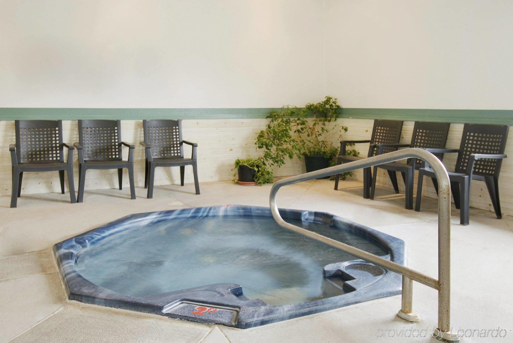 Americas Best Value Inn Torrington Facilities photo